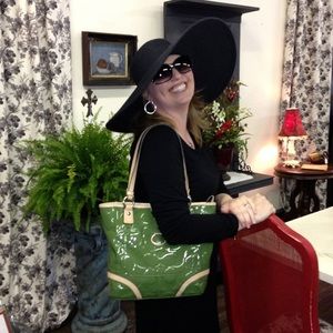 Meet your Posher, Jessica